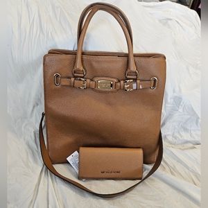 Michael Kors purse and wallet set